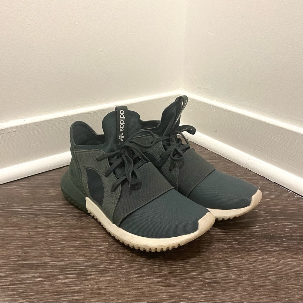 adidas tubulars in dark green